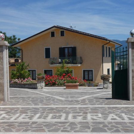 I Due Melograni Agriresort Tarano Exterior foto