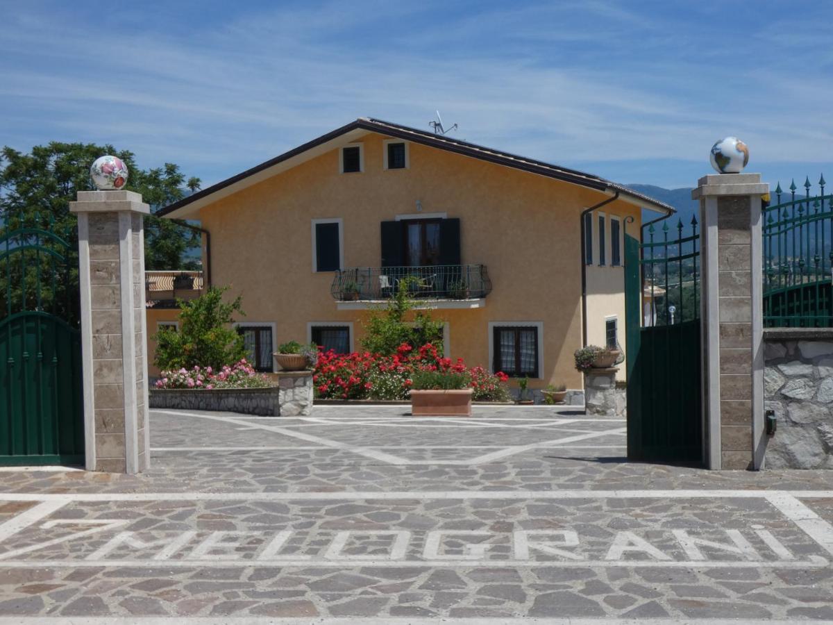 I Due Melograni Agriresort Tarano Exterior foto